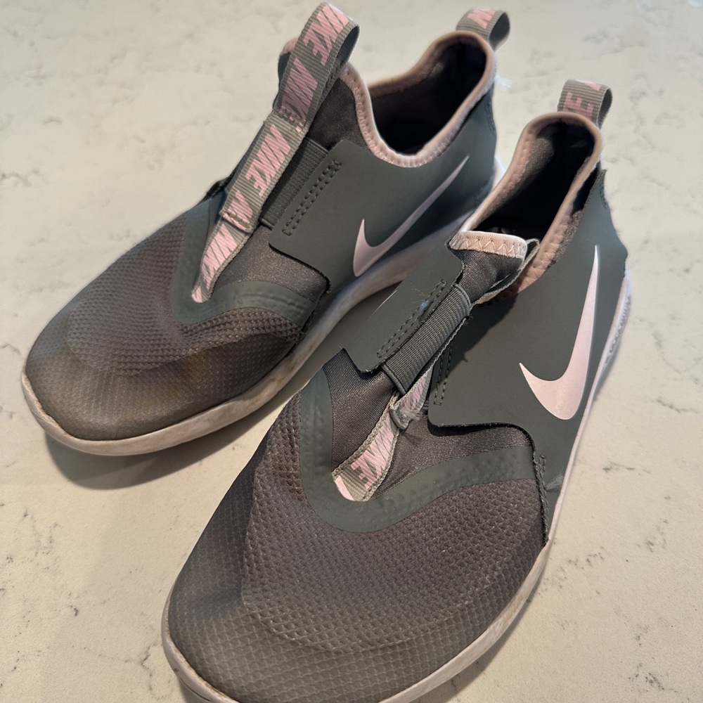 Nike Gray and Pink Kids' Sneakers size 3Y